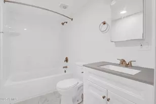 1942 W Berridge Ln, Phoenix, AZ 85015 - Photo 11