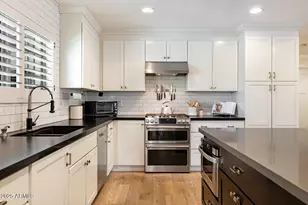 3308 N 51st St, Phoenix, AZ 85018 - Photo 11