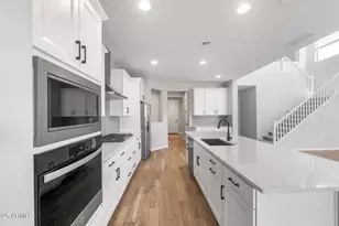 6988 W Hedge Hog Pl, Peoria, AZ 85383 - Photo 9