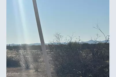 20560 E Desert Hills Road, Florence, AZ 85132 - Photo 9