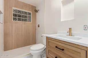 3526 E Cheery Lynn Rd, Phoenix, AZ 85018 - Photo 19