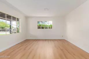 3526 E Cheery Lynn Rd, Phoenix, AZ 85018 - Photo 9