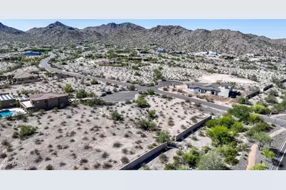 9071 S Krista Drive E #1, Goodyear, AZ 85338 - Photo 5