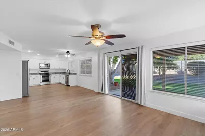 14252 S 43rd Place, Phoenix, AZ 85044 - Photo 9