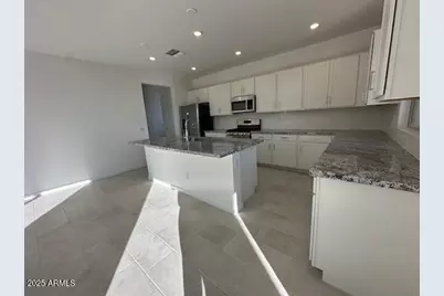 25130 N 156th Lane, Surprise, AZ 85387 - Photo 7