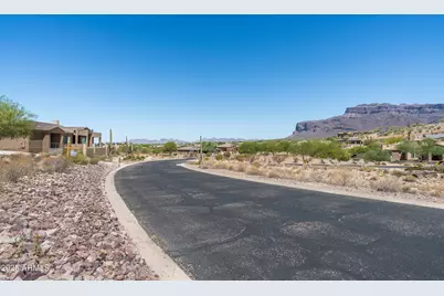 3860 S Quail Crest Street #3, Gold Canyon, AZ 85118 - Photo 3