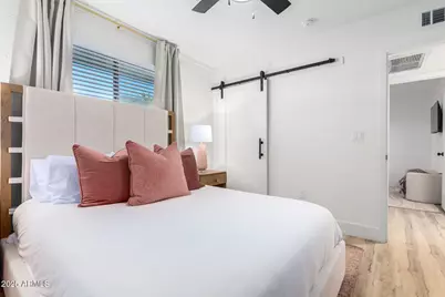 6631 E Cheery Lynn Road #1, Scottsdale, AZ 85251 - Photo 9