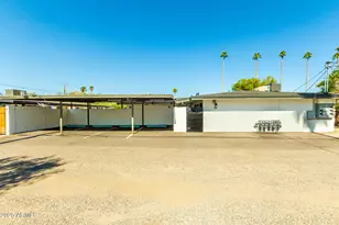 6631 E Cheery Lynn Rd, Scottsdale, AZ 85251 - Photo 23