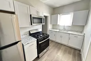 2032 W Adams St, Phoenix, AZ 85009 - Photo 1