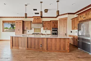 3123 E Cat Balue Dr, Phoenix, AZ 85050 - Photo 3