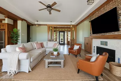 3123 E Cat Balue Drive, Phoenix, AZ 85050 - Photo 5