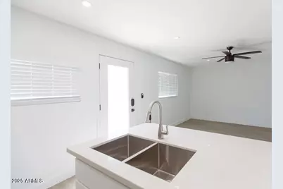 4450 N Longview Avenue, Phoenix, AZ 85014 - Photo 7