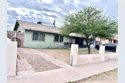 2310 N 40th Drive, Phoenix, AZ 85009 - Photo 1