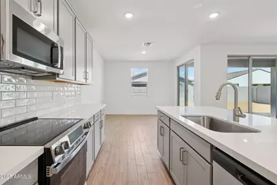 15734 W Brown Street, Waddell, AZ 85355 - Photo 11