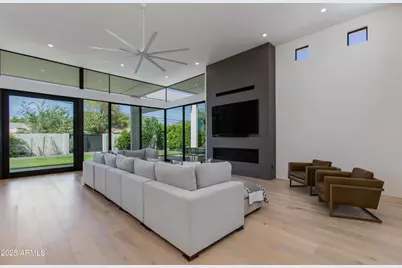 4002 E Avalon Drive, Phoenix, AZ 85018 - Photo 3