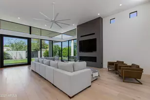 4002 E Avalon Dr, Phoenix, AZ 85018 - Photo 3