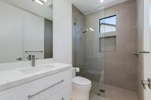 4002 E Avalon Dr, Phoenix, AZ 85018 - Photo 17