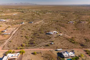 43513 N 261st Ave, Morristown, AZ 85342 - Photo 13