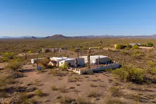 43513 N 261st Ave, Morristown, AZ 85342 - Photo 9