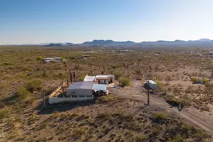 43513 N 261st Ave, Morristown, AZ 85342 - Photo 11