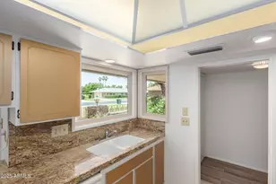 9805 W Gulf Hills Dr, Sun City, AZ 85351 - Photo 23