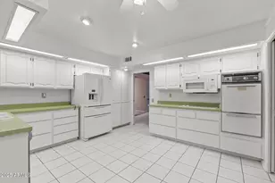 14830 N Cameo Dr, Sun City, AZ 85351 - Photo 27