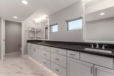 4525 N 40th Street #4, Phoenix, AZ 85018 - Photo 33