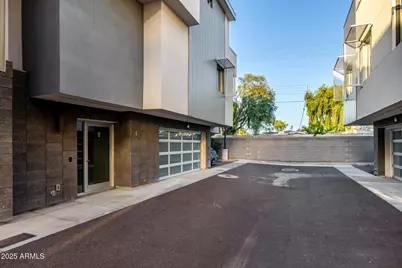 4525 N 40th Street #4, Phoenix, AZ 85018 - Photo 5
