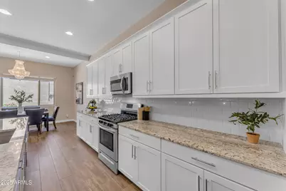 18916 W Laurel Lane, Surprise, AZ 85388 - Photo 19