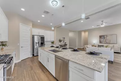 18916 W Laurel Lane, Surprise, AZ 85388 - Photo 17