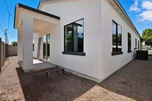 415 S Robert Road S, Tempe, AZ 85281 - Photo 45