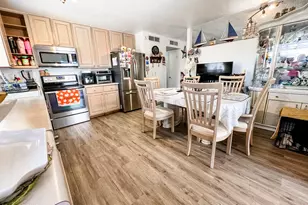 4623 W Mission Ln, Glendale, AZ 85302 - Photo 11