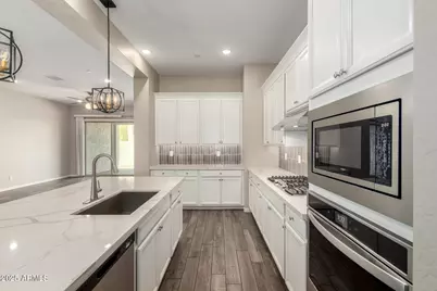 14045 W Desert Flower Drive, Goodyear, AZ 85395 - Photo 7