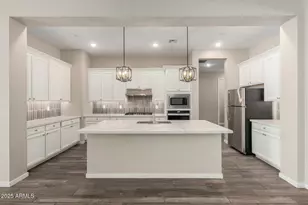 14045 W Desert Flower Dr, Goodyear, AZ 85395 - Photo 11