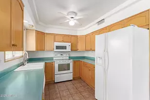 14610 N Bolivar Dr, Sun City, AZ 85351 - Photo 11