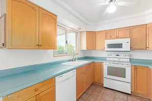 14610 N Bolivar Dr, Sun City, AZ 85351 - Photo 13