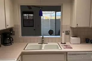 13822 N Silverbell Dr, Sun City, AZ 85351 - Photo 15