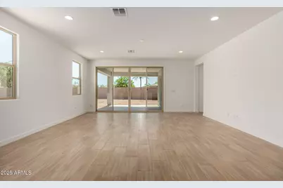 21348 N Belt Drive, Maricopa, AZ 85138 - Photo 9