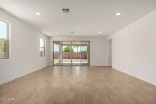 21348 N Belt Dr, Maricopa, AZ 85138 - Photo 9