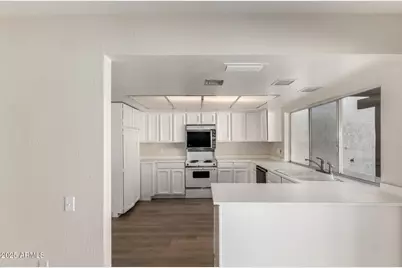 1134 E Driftwood Drive, Tempe, AZ 85283 - Photo 11