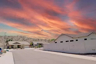 11424 S Obispo Dr, Goodyear, AZ 85338 - Photo 3