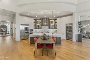 2 Biltmore Estate, Phoenix, AZ 85016 - Photo 9