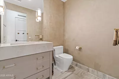 2 Biltmore Estate #313, Phoenix, AZ 85016 - Photo 51