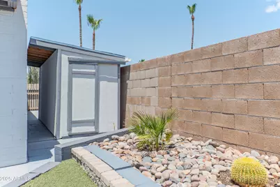 2033 E Hillery Drive, Phoenix, AZ 85022 - Photo 17