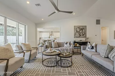 3834 E Clarendon Avenue, Phoenix, AZ 85018 - Photo 13