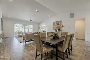 3834 E Clarendon Ave, Phoenix, AZ 85018 - Photo 13