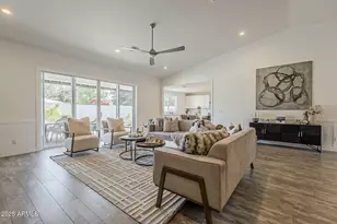 3834 E Clarendon Ave, Phoenix, AZ 85018 - Photo 13