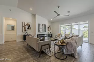 3834 E Clarendon Ave, Phoenix, AZ 85018 - Photo 17