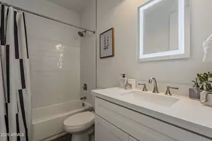3834 E Clarendon Ave, Phoenix, AZ 85018 - Photo 37