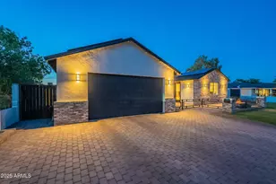 3834 E Clarendon Ave, Phoenix, AZ 85018 - Photo 3